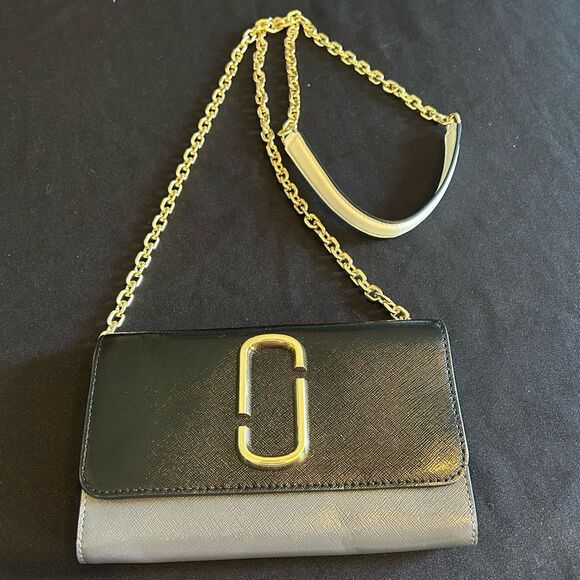 Marc Jacobs Stylish Black & Gray Women's Bag Wallet On Chain for Cards and Phone - Picture 2 of 10